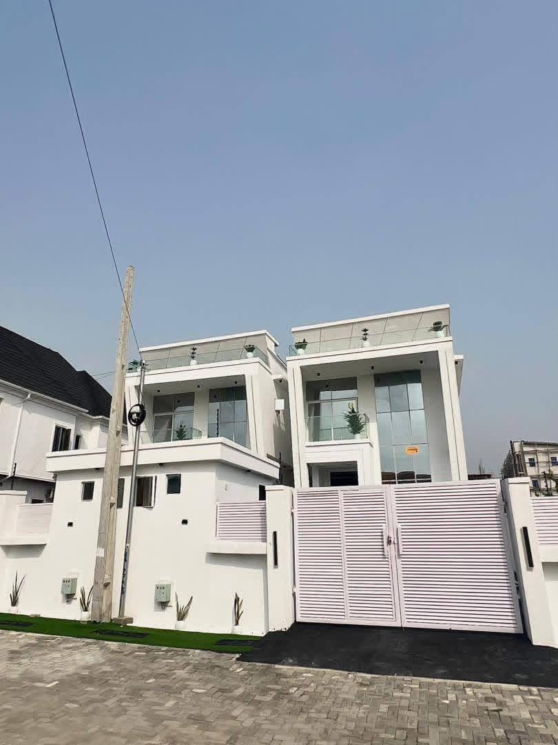 5-Bedroom Fully Detached House+ BQ